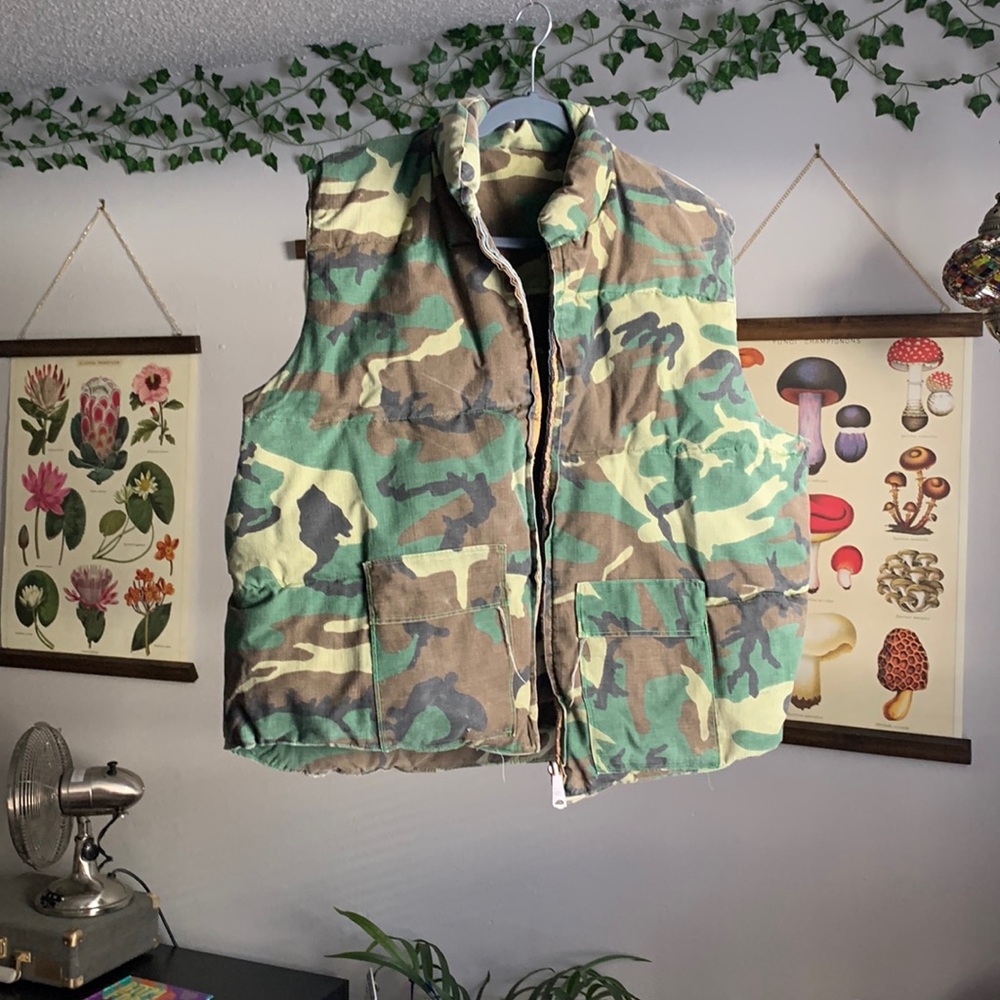 Vintage camo vest